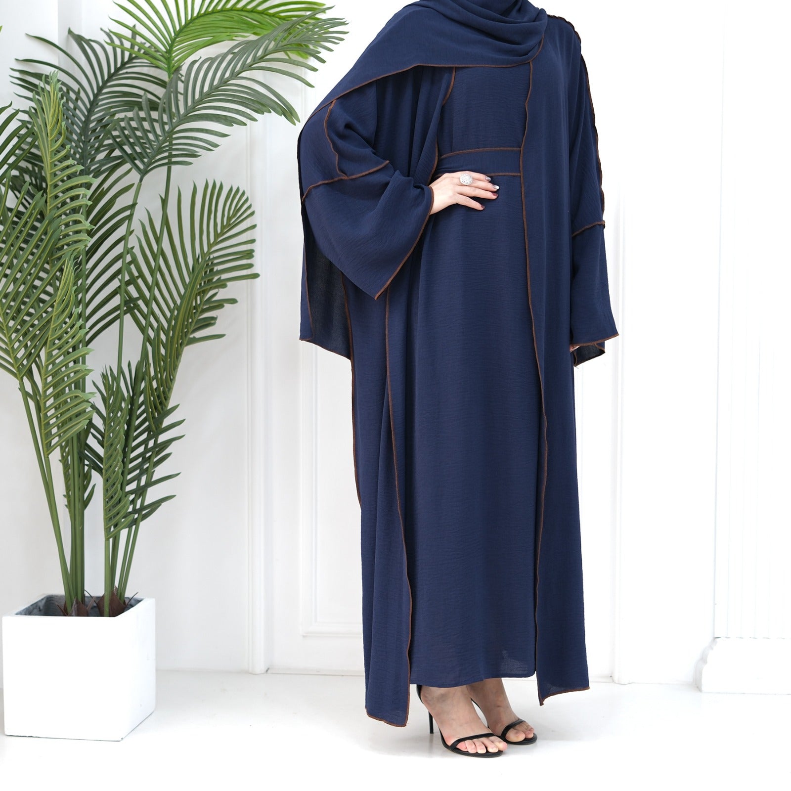 Rashaqa Linen Abaya Set (Navy)